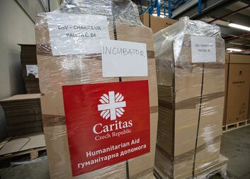 Na Ukrajině pomohou inkubátory zaslané Charitou