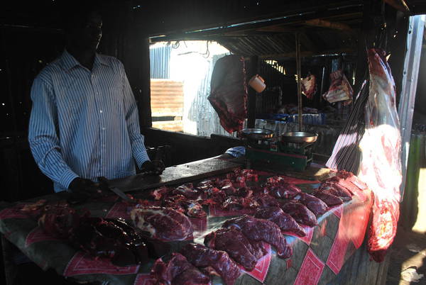 Městsk&eacute; řeznitcv&iacute; s hověz&iacute;m masem - V&yacute;chodn&iacute; Kapoeta, V&yacute;chodn&iacute; Equatorie