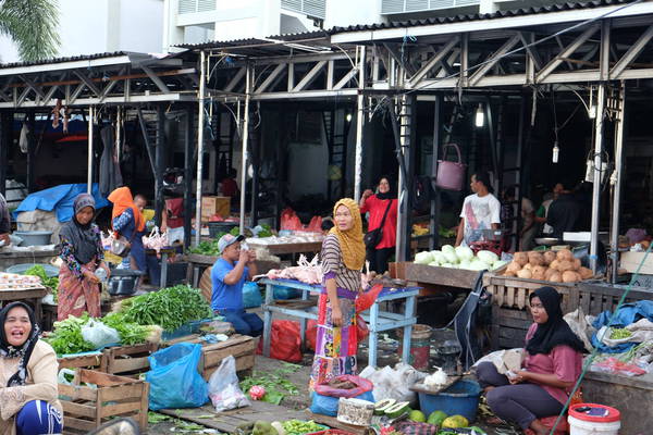 CRS build new market in Banda Aceh (photo by P. Nicholson/Caritas Internationalis)