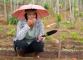 “Now we know how to grow fruit and vegetables“ say Philipine women on Samar Island
