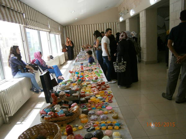 Bazar with handmade products (photo: Rudi Koegler).
