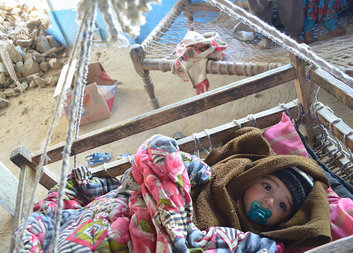 Přeživší zemětřesení v Pákistánu potřebují ochranu před zimou