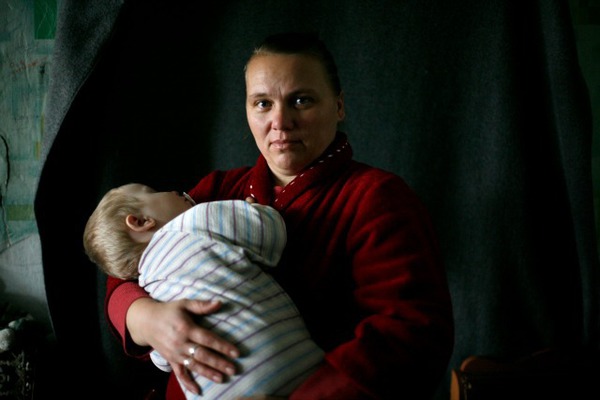 Maria Boyko ví, co je to zima (foto: Matthieu Alexandre/Caritas Internationalis).