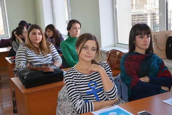 Young people (photo: gagauzmedia.md).