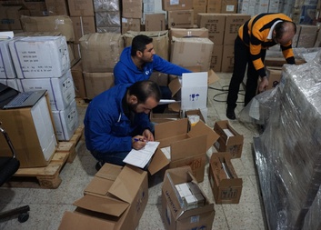 Pomoc v Sýrii musela překonat mnohá úskalí