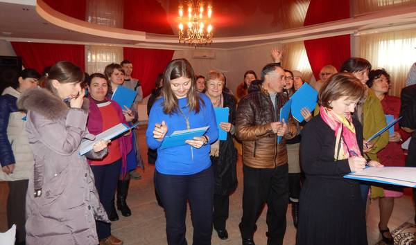 From the left: Bojinova Nadejda, Diana Grecu, Stoianova Larisa, Cioban Pelaghia, Ceban Petru etc.