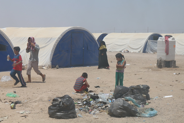 V uprchlických táborech žije i velké množství dětí.