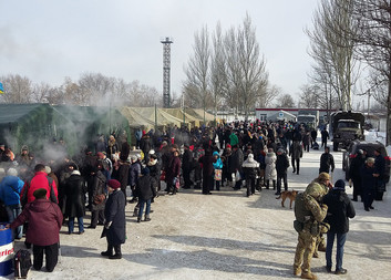 More violence in Eastern Ukraine, thousands are without water and power