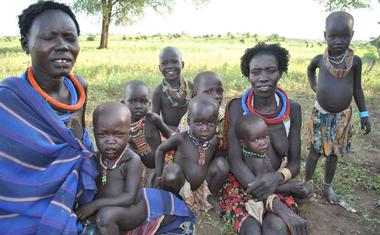 Ženy se starají o domácnost a o děti