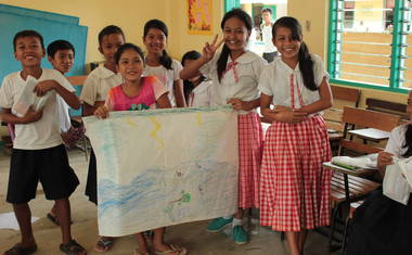 Tajfun byl děsivý, ale úsměvy se vrátily