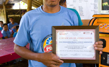 Hrdý držitel ocenění od Asociace bio farmářů