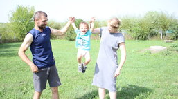 Nevíme, jak válka zní, ale vidíme, jak je ničivá, říkají ukrajinští uprchlíci žijící v Moldavsku 