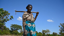 Make your loved ones happy this Christmas while helping people in need. Caritas Czech Republic launches Meaningful Gift