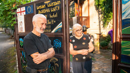 Rodinný hotel v chudém gruzínském regionu láká na zajímavou historii a odpočinek v krásné horské přírodě