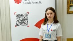 Věk je jen číslo, které nás rozděluje, říká mladá studentka Tudorița z Moldavska, která se zapojila do naší mezigenerační iniciativy