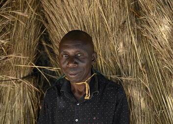 Díky Charitě mám dnes jídlo na stole třikrát denně, říká farmář Mwiba ze Zambie