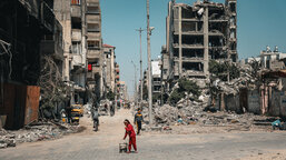 3 ways Caritas' clinic in Gaza helps people in need 