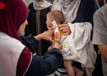 Hlad, opakované vysídlení, vyčerpání – Gaza na hraně přežití