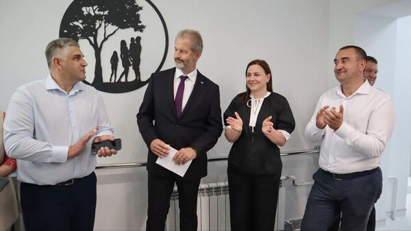 Jiří Borcel, generální konzul České republiky, se zúčastnil otevření Centra duševního zdraví.