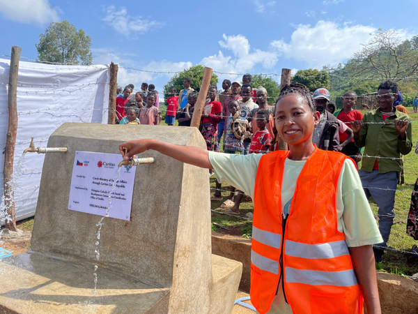 Almaz u obnoveného přístupu k vodě