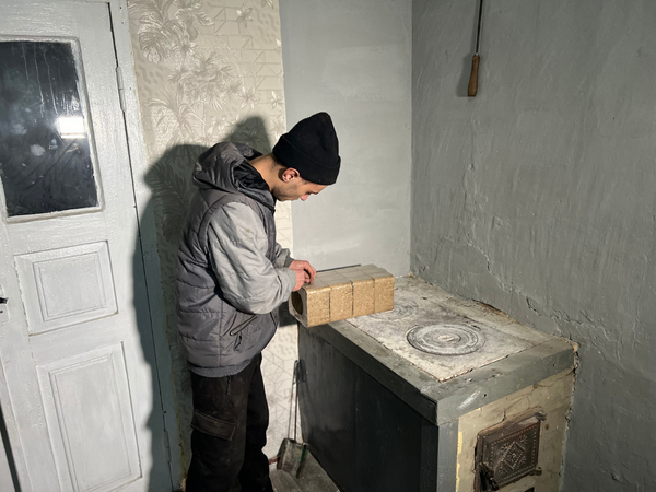 Tuhé palivo pro domácnosti na východní Ukrajině